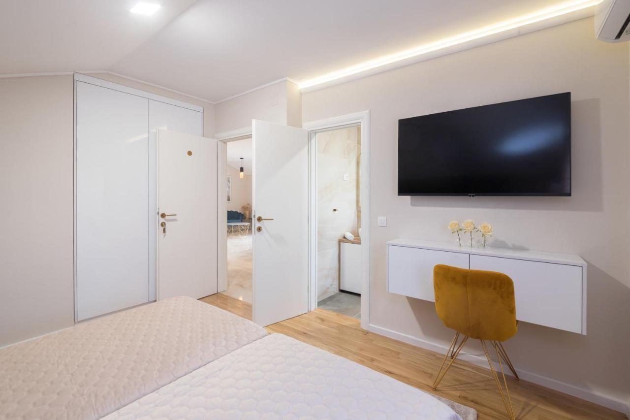 Turta Rooms Zara Esterno foto