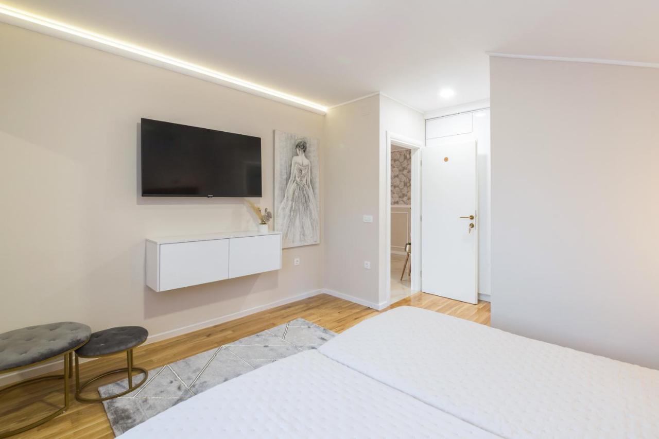 Turta Rooms Zara Esterno foto