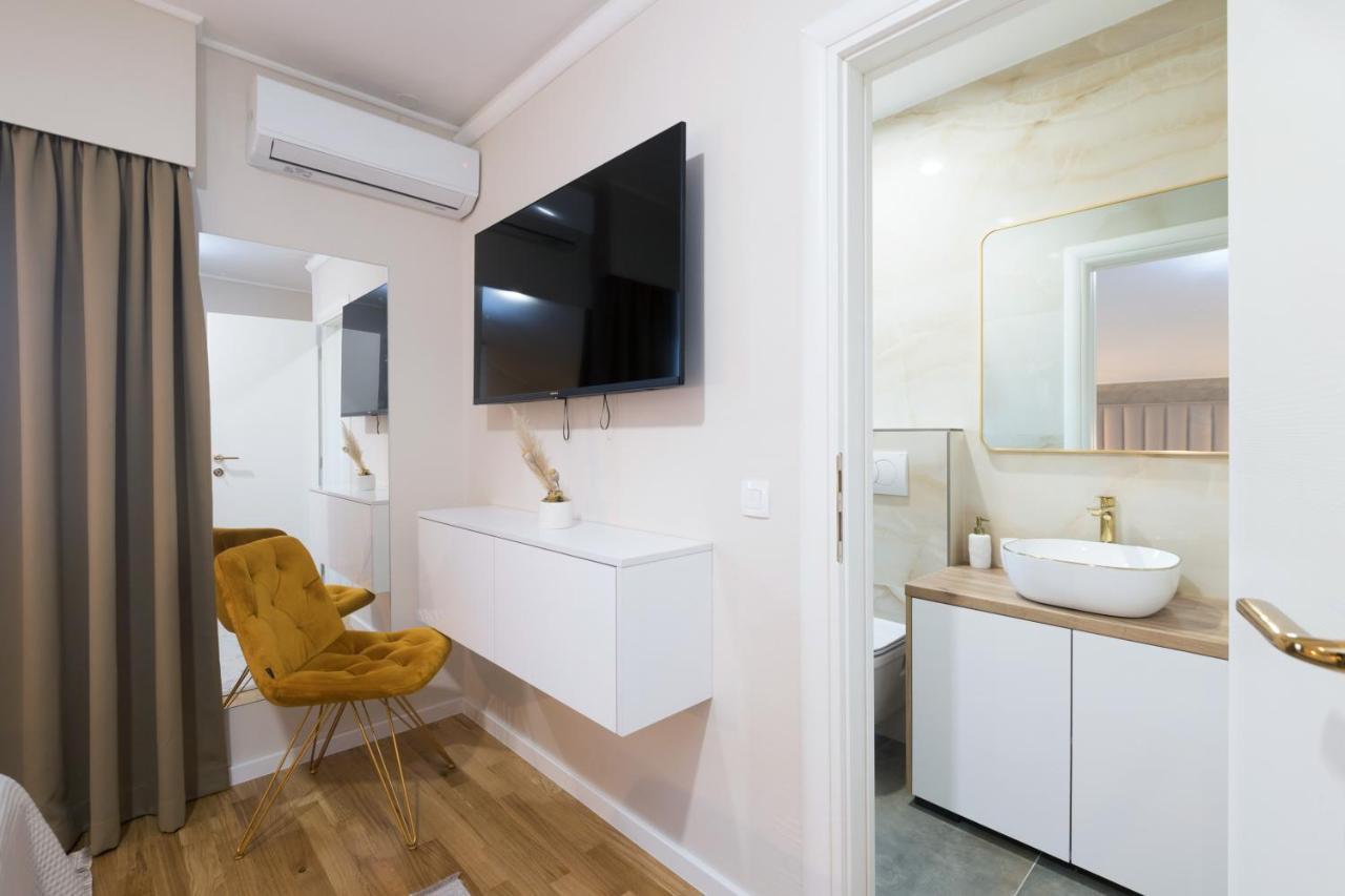 Turta Rooms Zara Esterno foto